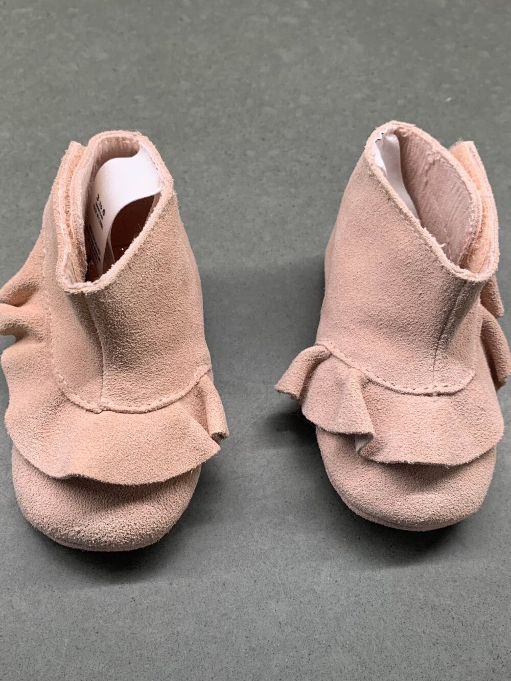 Janie and Jack Blush Pink Suede Ruffle Crib Shoes Baby Size 3-6 Months